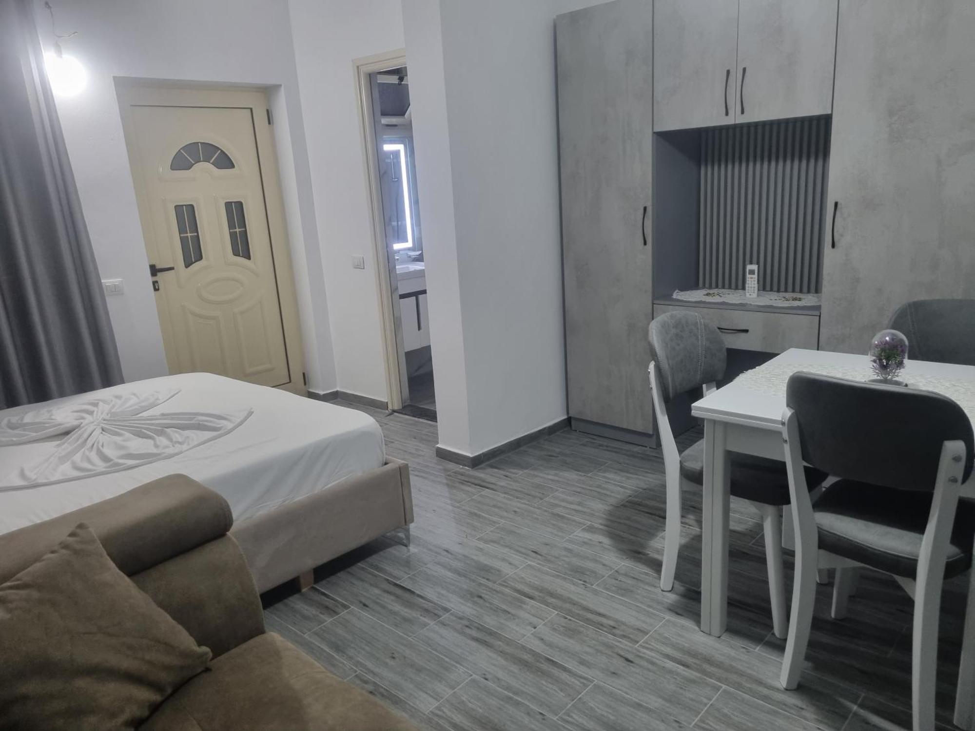 Vila Megi-Rent Room فلورا المظهر الخارجي الصورة