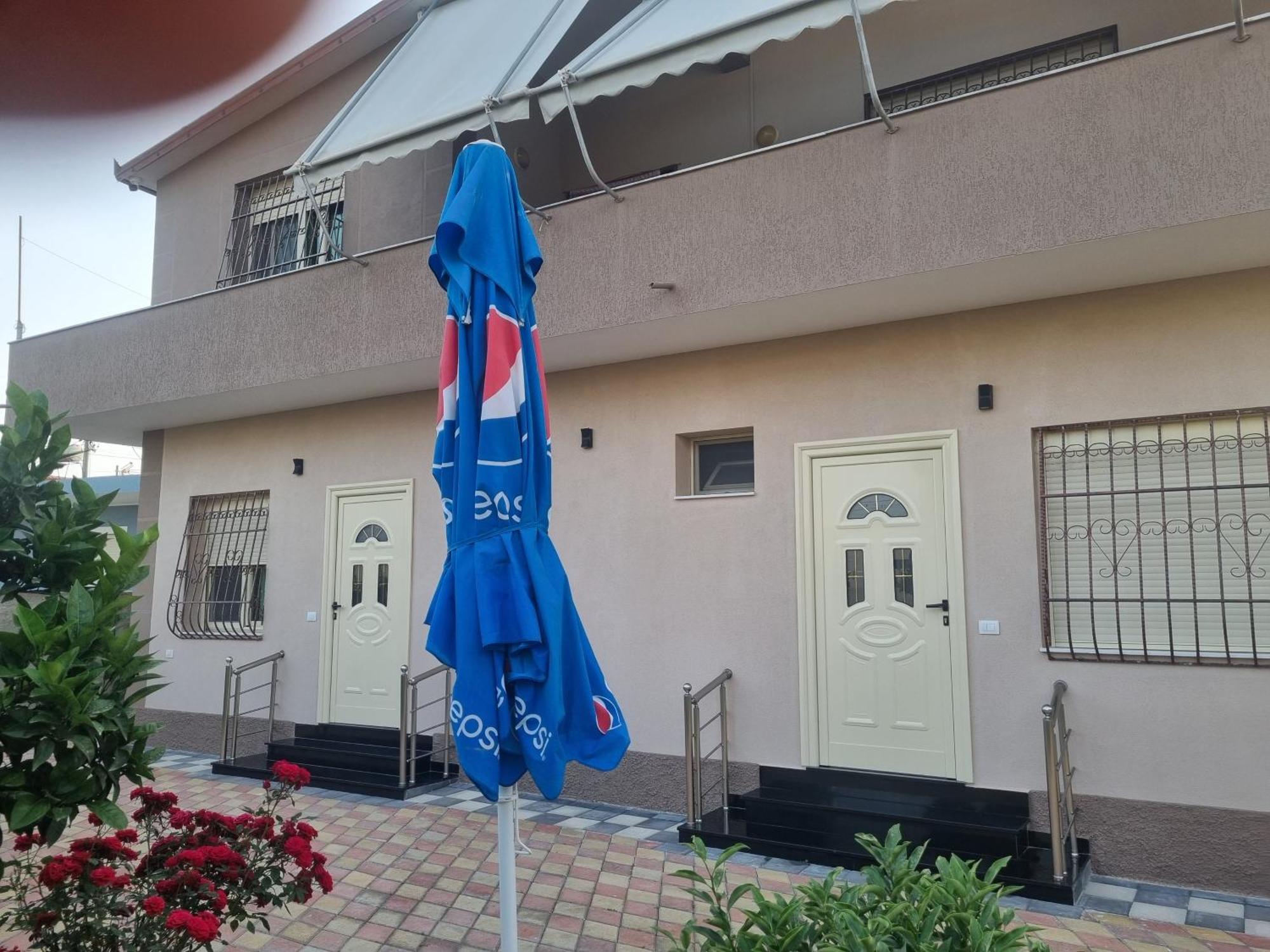 Vila Megi-Rent Room فلورا المظهر الخارجي الصورة