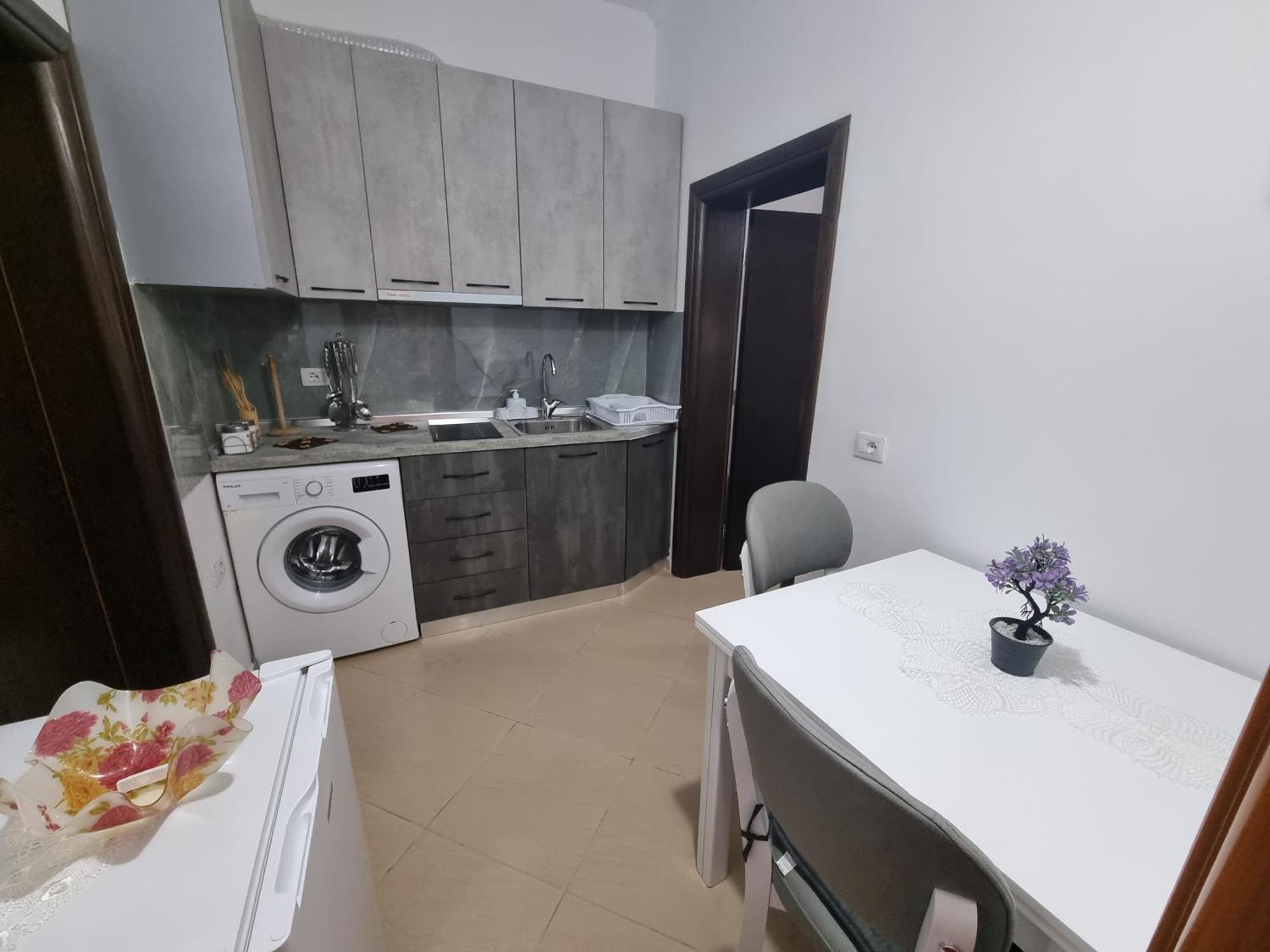 Vila Megi-Rent Room فلورا الغرفة الصورة
