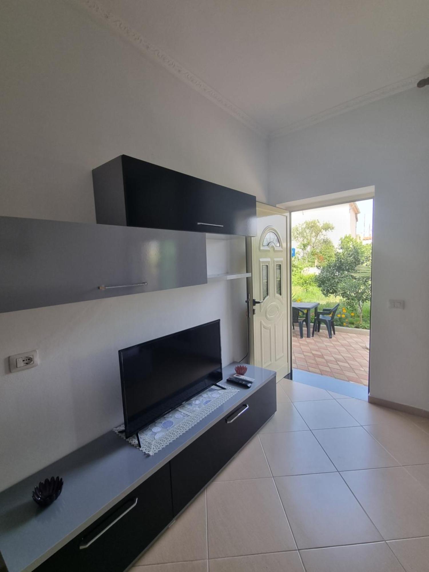 Vila Megi-Rent Room فلورا الغرفة الصورة