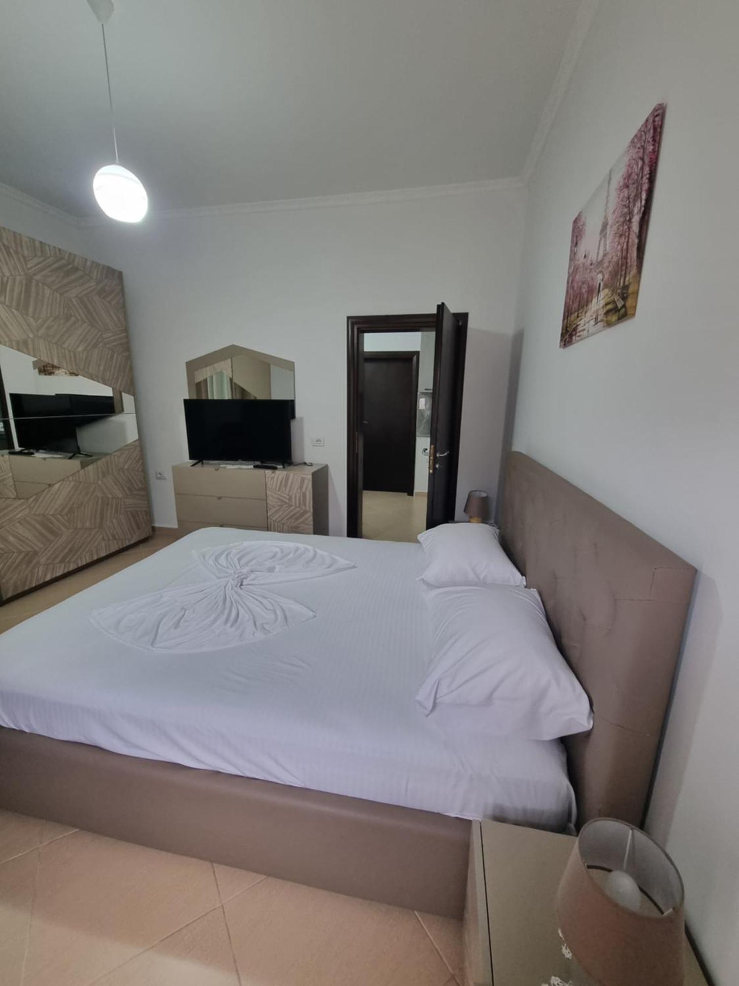 Vila Megi-Rent Room فلورا الغرفة الصورة