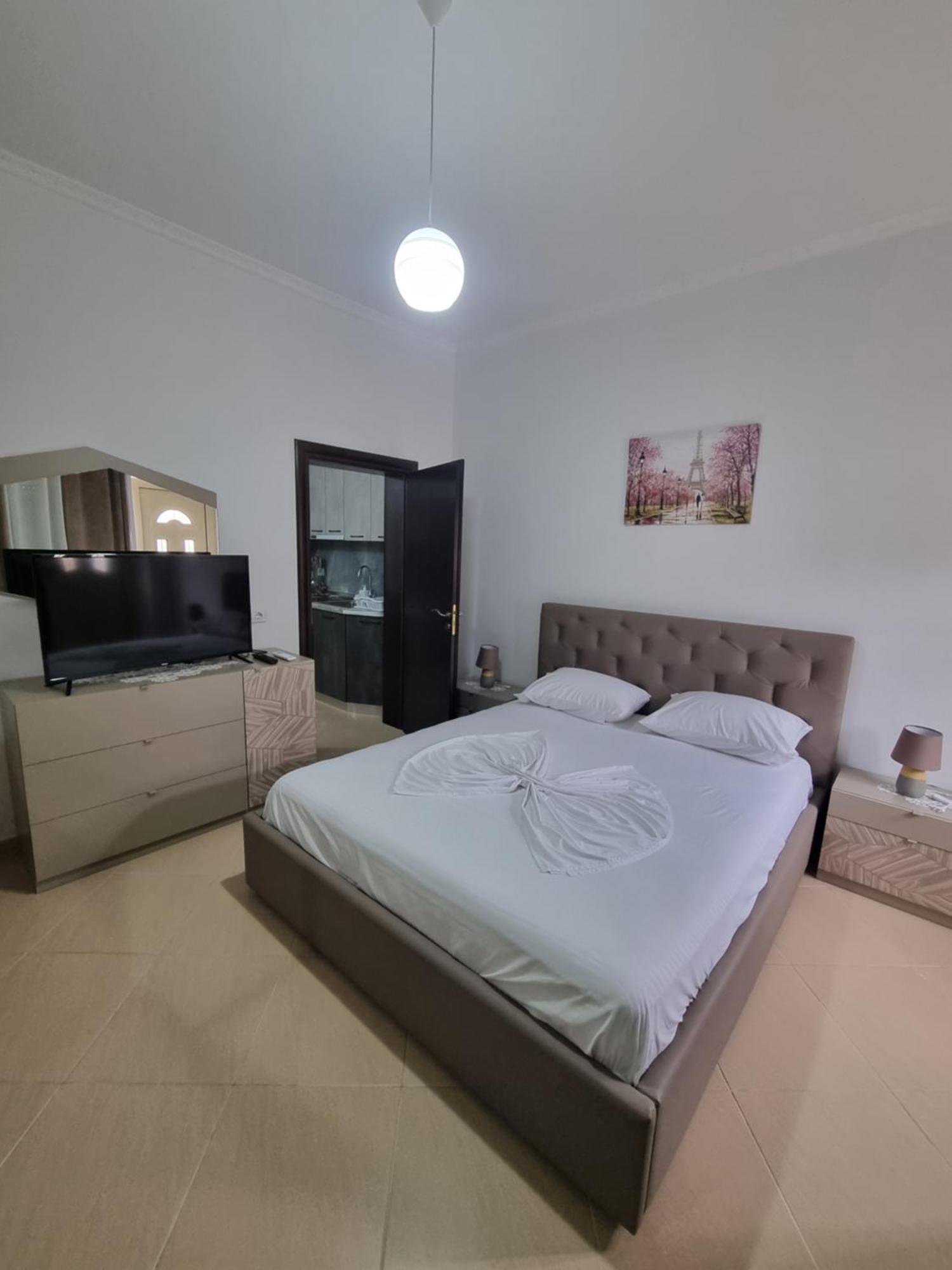 Vila Megi-Rent Room فلورا الغرفة الصورة
