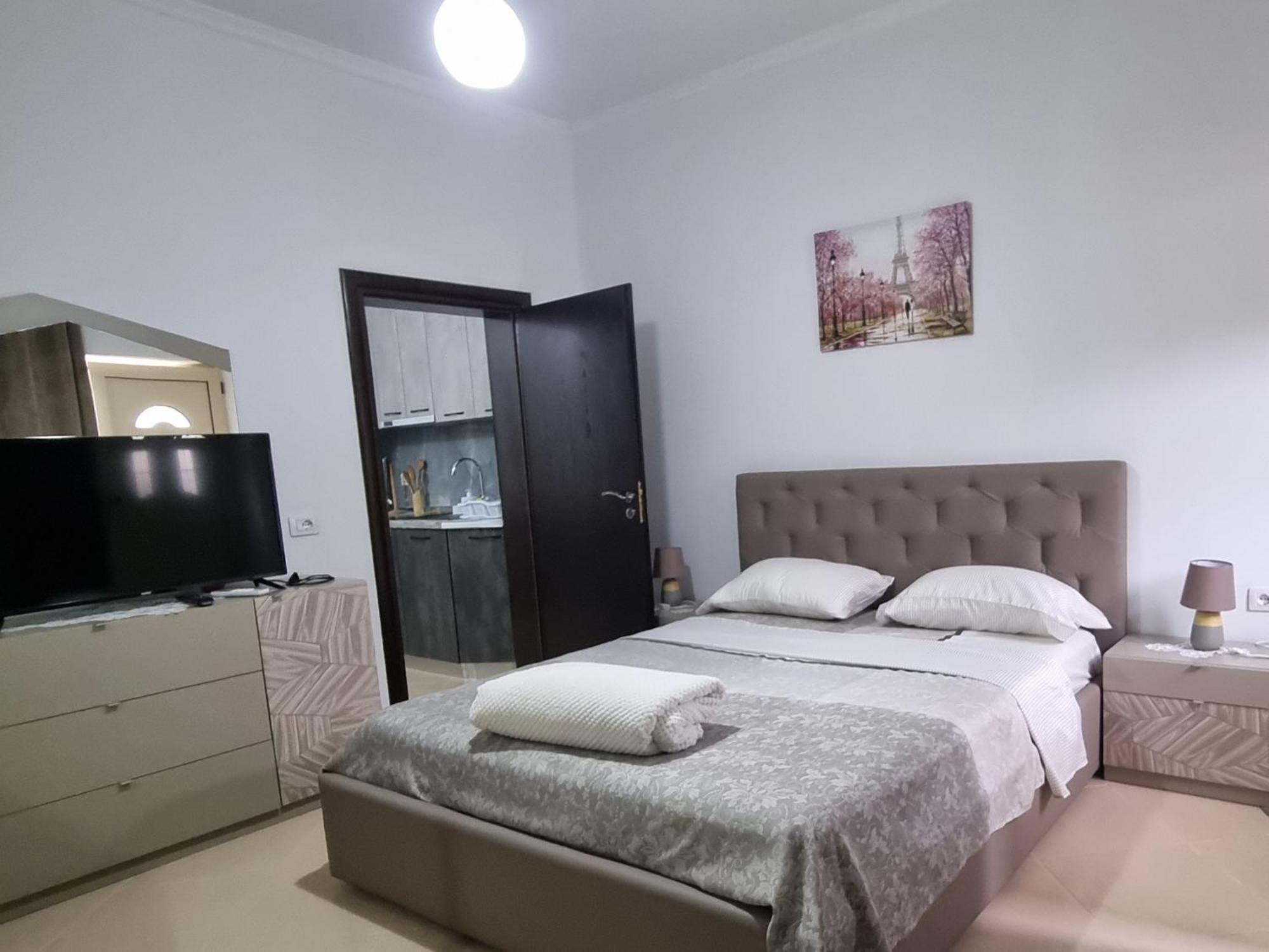 Vila Megi-Rent Room فلورا المظهر الخارجي الصورة
