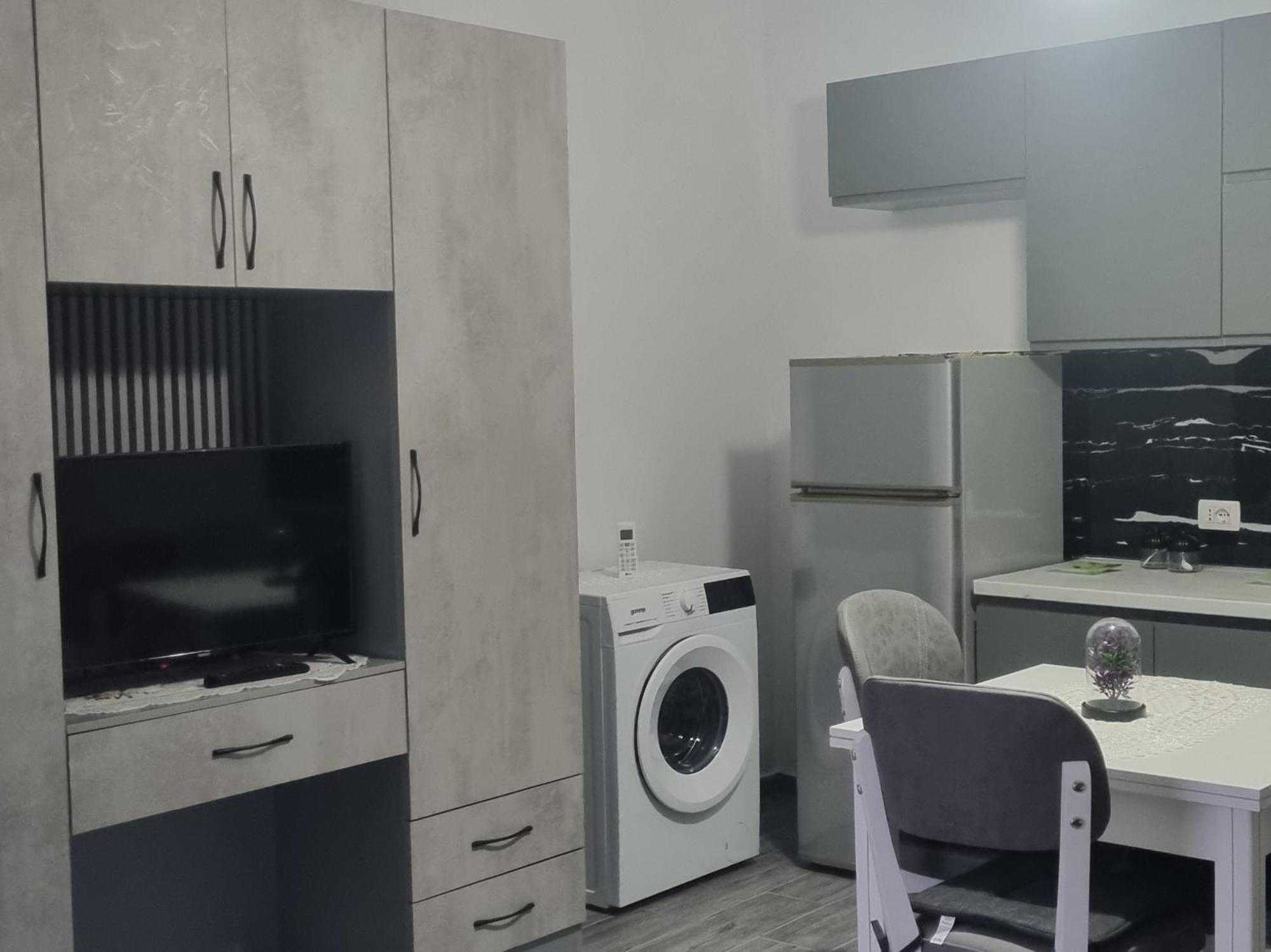Vila Megi-Rent Room فلورا المظهر الخارجي الصورة