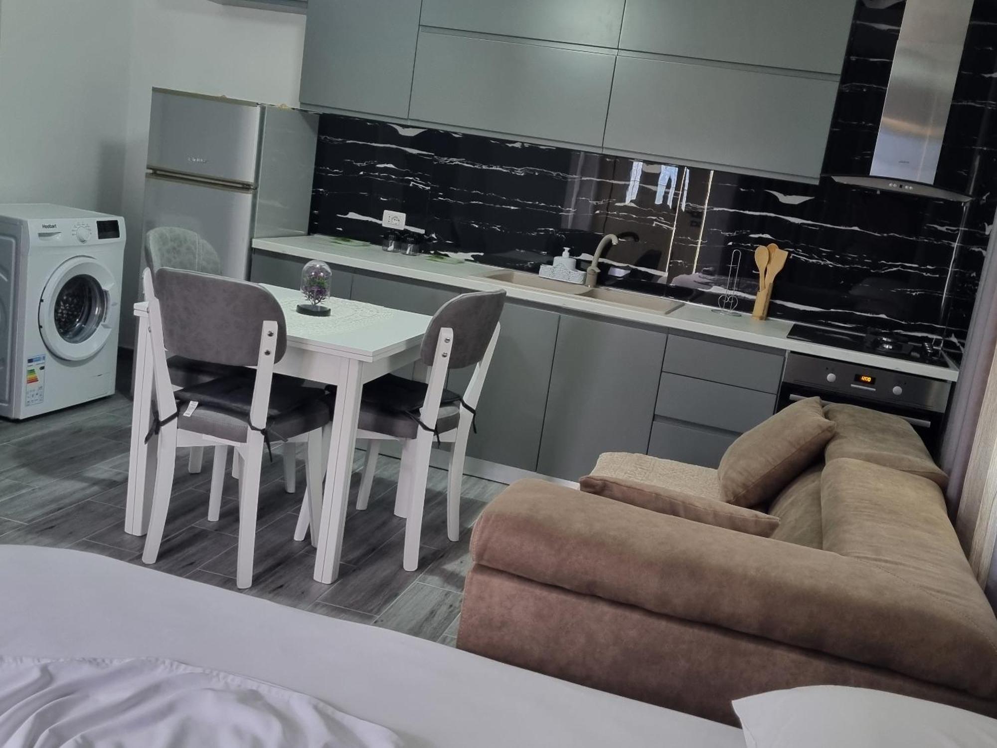 Vila Megi-Rent Room فلورا المظهر الخارجي الصورة